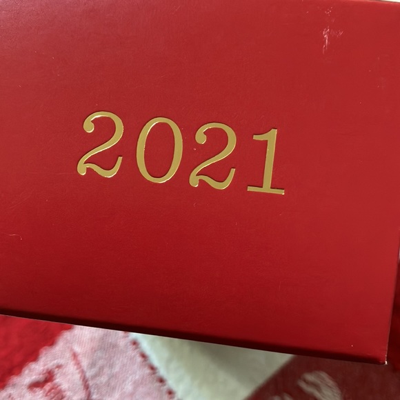 Stranger Things Eleven ornament NIB NWT - Picture 5 of 5